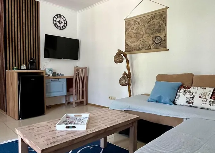 Blue Lagoon רוגאצ'בו